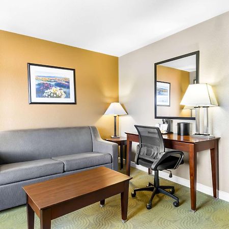 Best Western California City Inn & Suites Екстер'єр фото