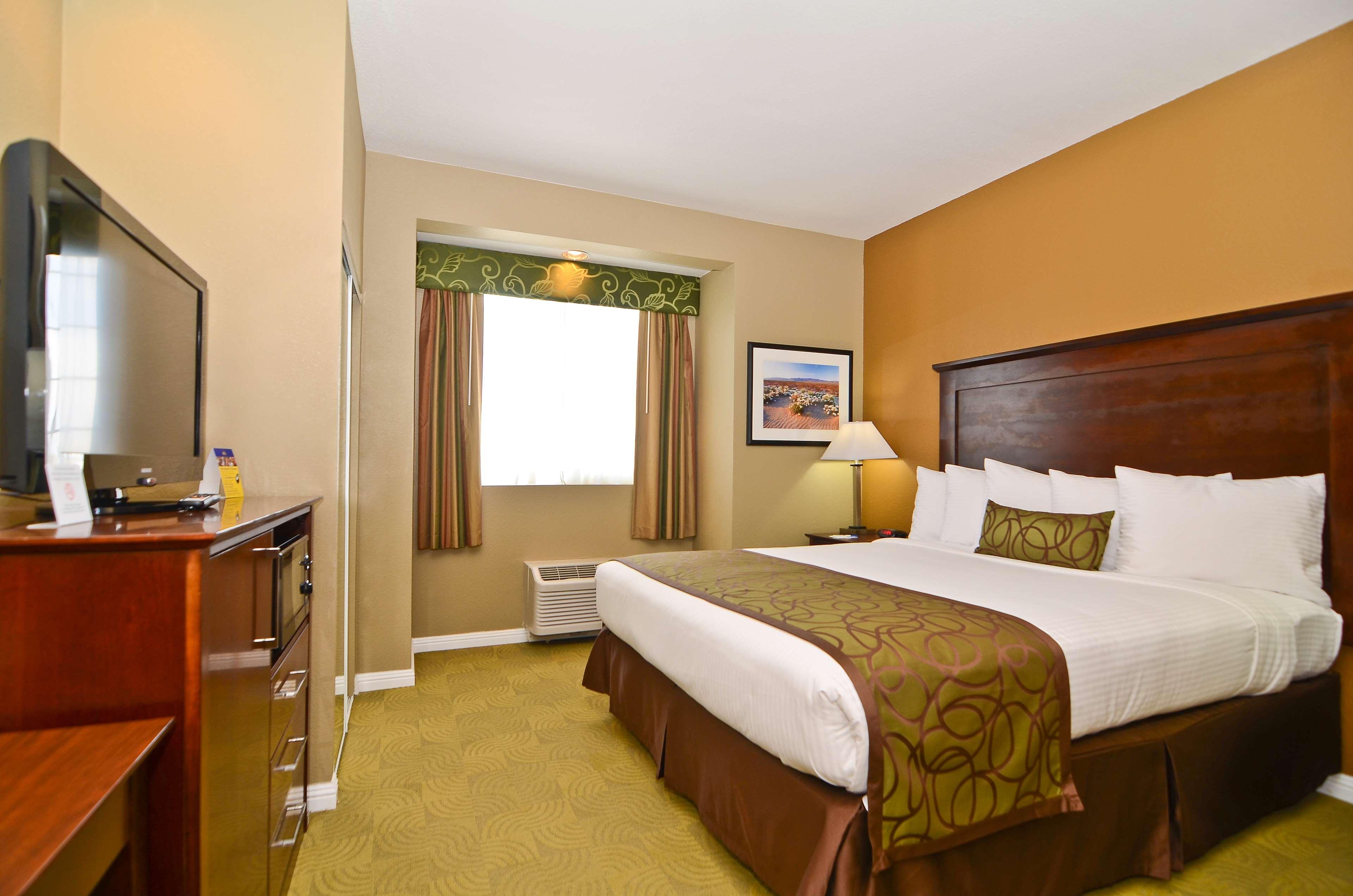 Best Western California City Inn & Suites Номер фото