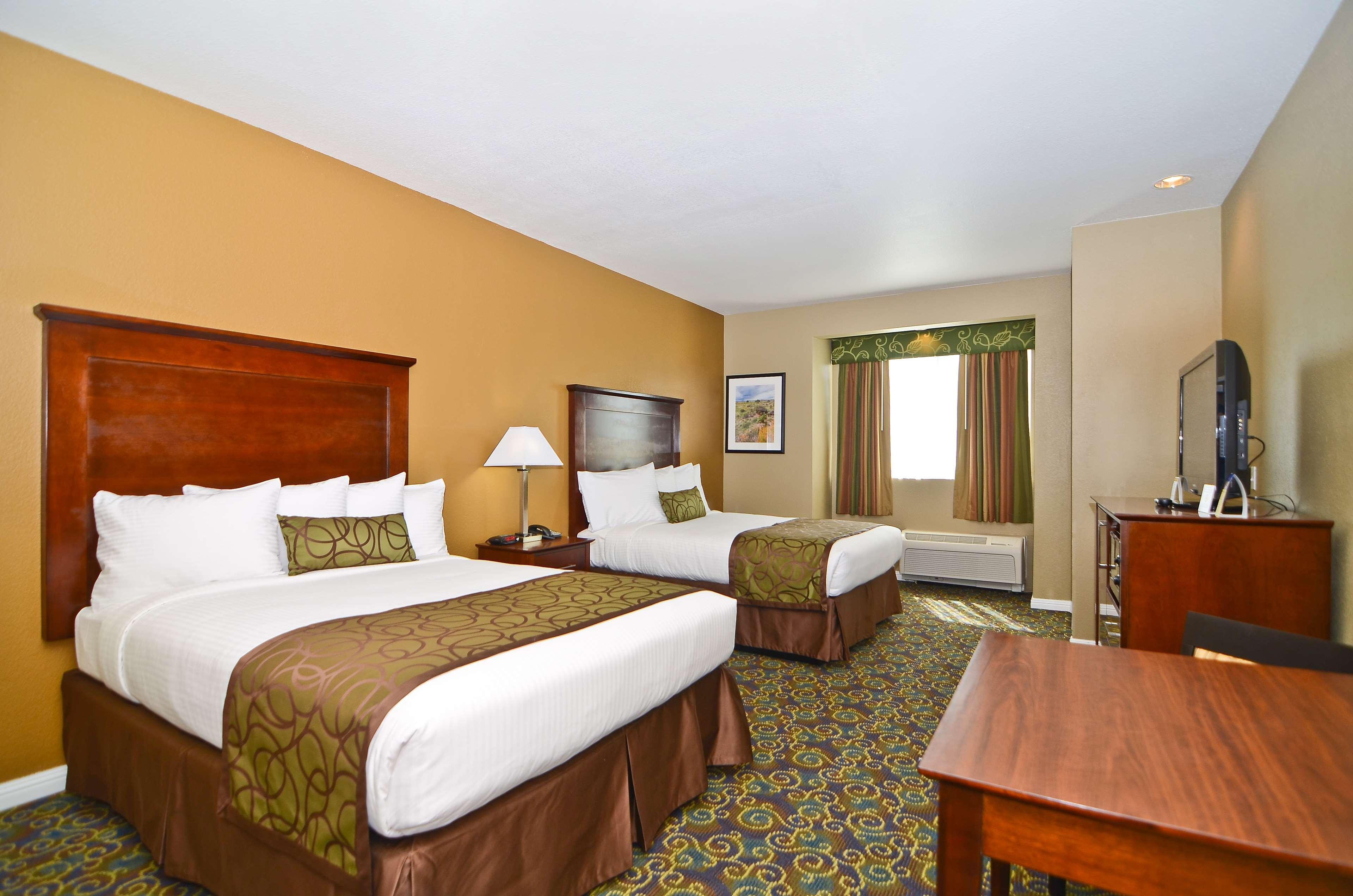 Best Western California City Inn & Suites Номер фото