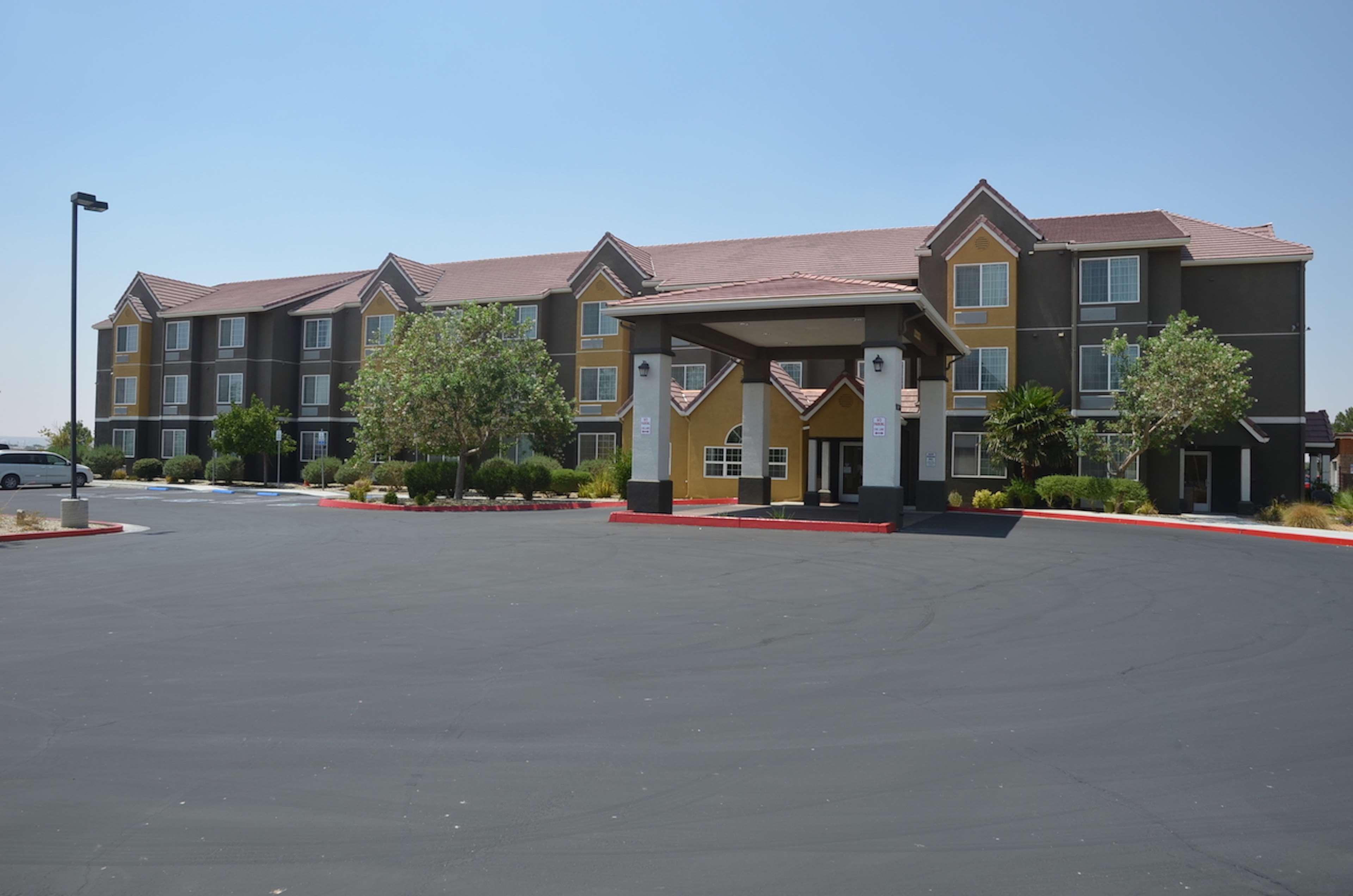 Best Western California City Inn & Suites Екстер'єр фото