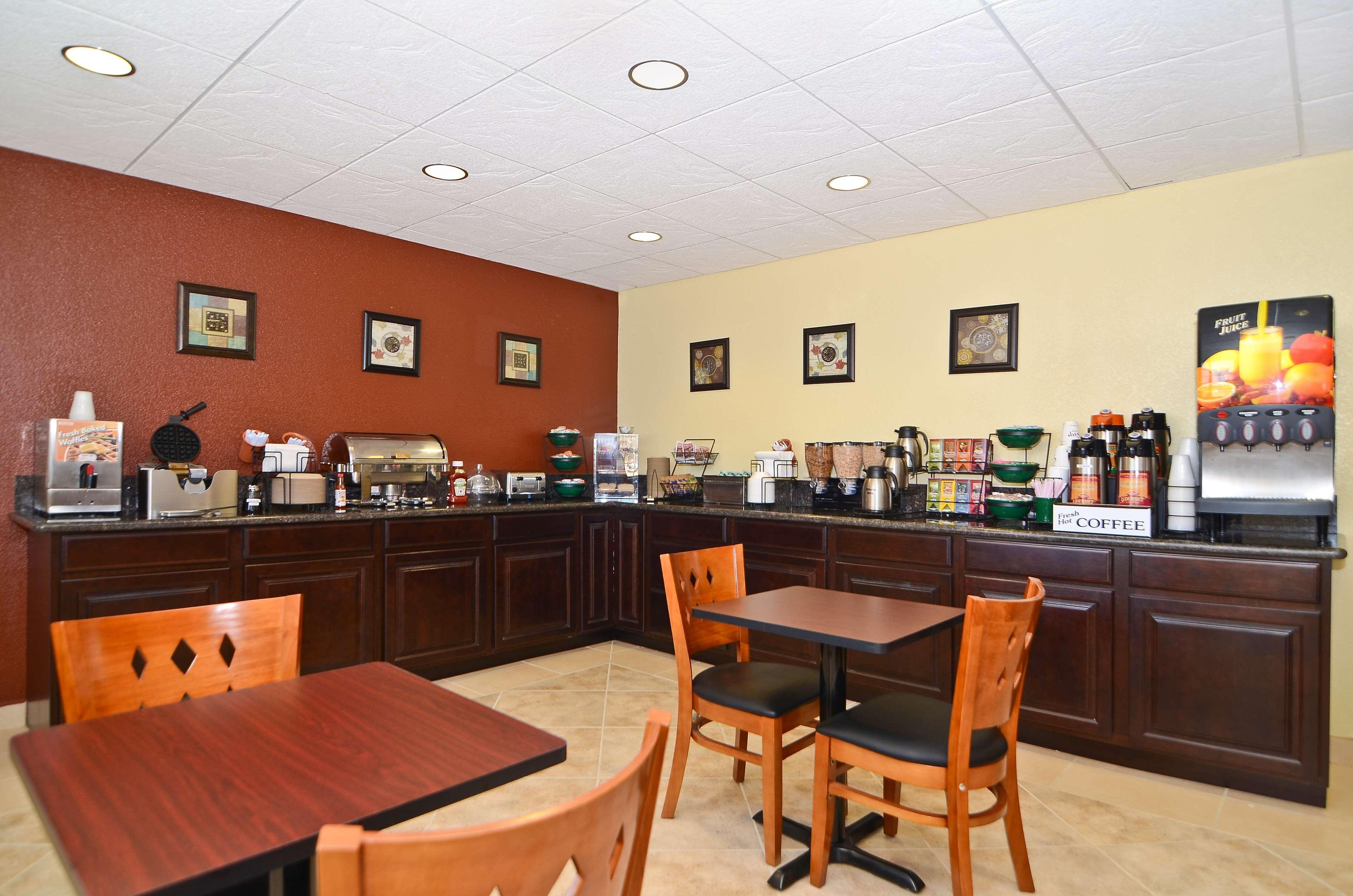 Best Western California City Inn & Suites Екстер'єр фото