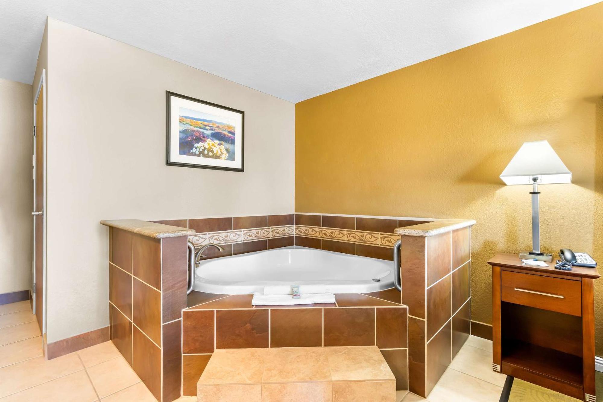 Best Western California City Inn & Suites Екстер'єр фото