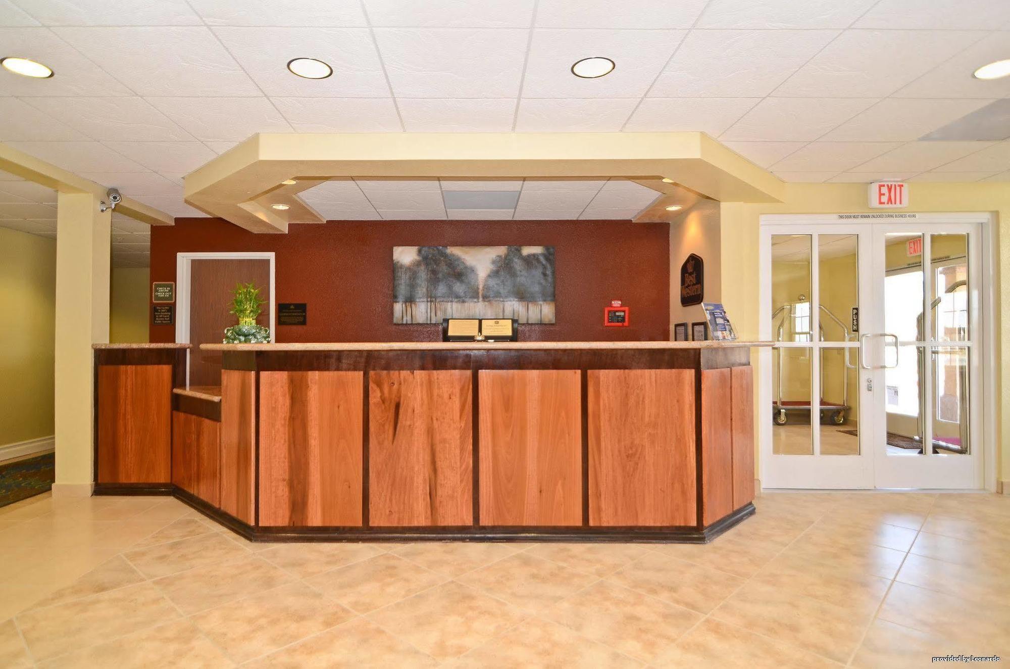 Best Western California City Inn & Suites Екстер'єр фото